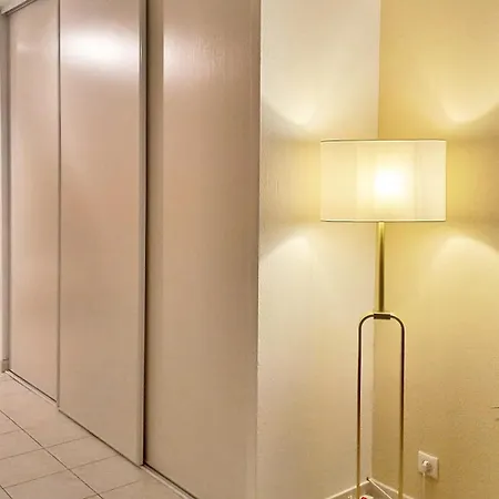 Port - A Pied - Wifi - Clim