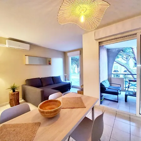Appartement Port - A Pied - Wifi - Clim *