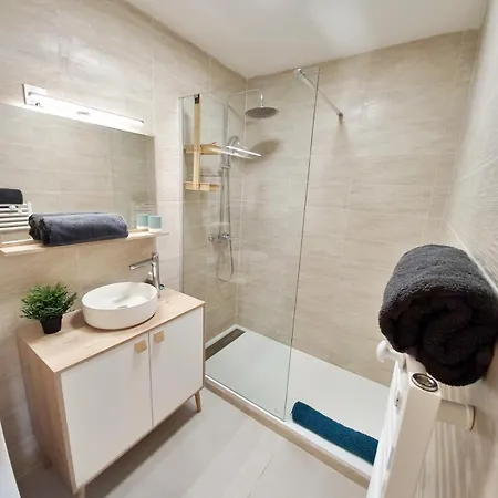 Port - A Pied - Wifi - Clim *